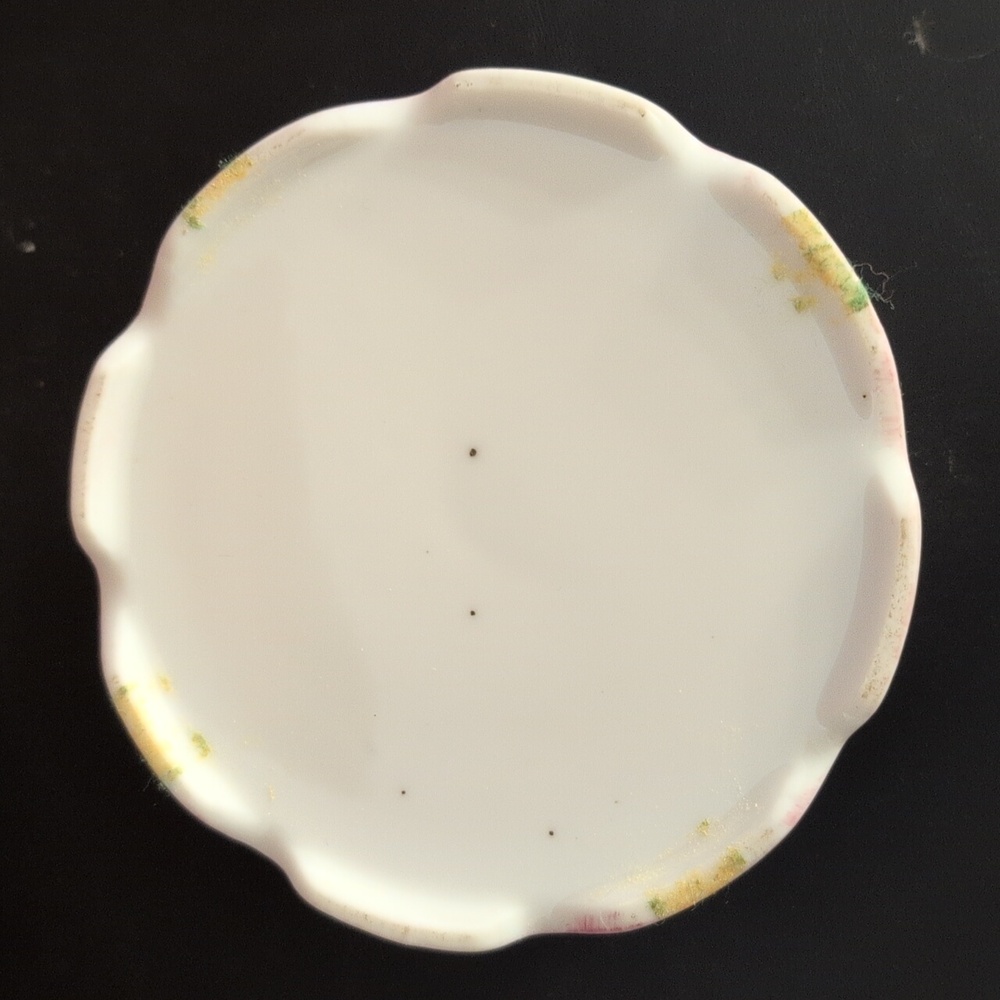 Vintage Trinket Powder Box - Picture 7 of 9